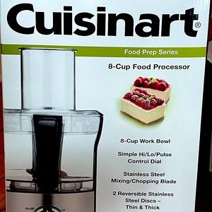 Brand New Cusinart 8 Cup Food Processor DLC-8